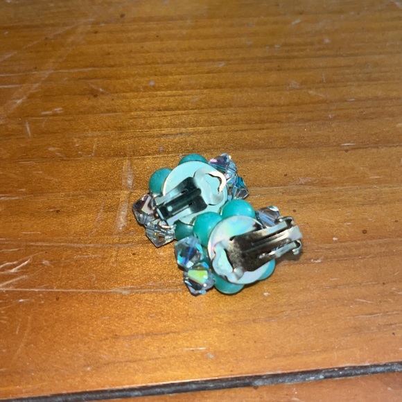 Vintage 50s clip on earrings - Picture 3 of 4